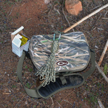 Load image into Gallery viewer, Dove Tote Clip